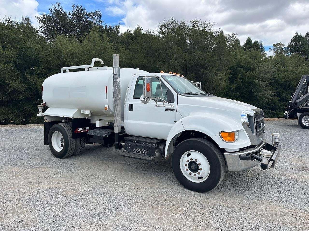 2015 FORD F750 SD in Cloverdale, CA