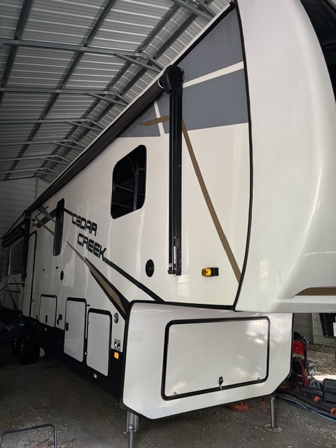 2021 Forest River CEDAR CREEK 377BH RV