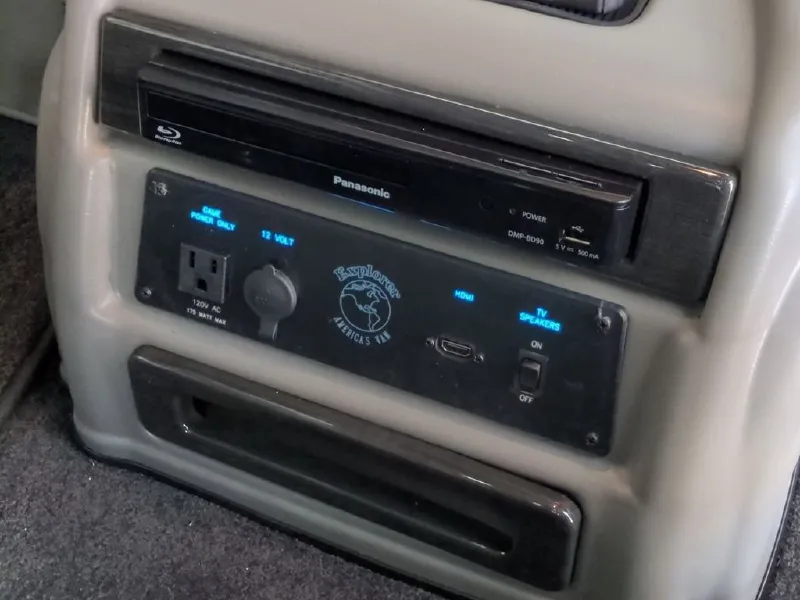 2025 GMC SAVANA