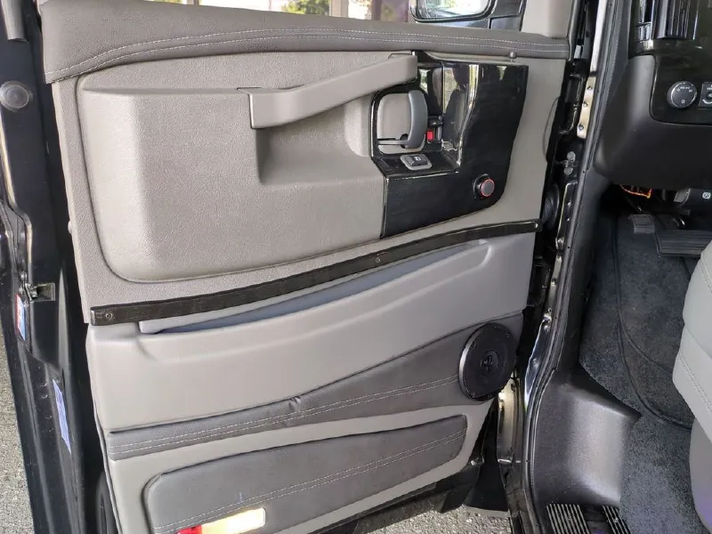 2025 GMC SAVANA