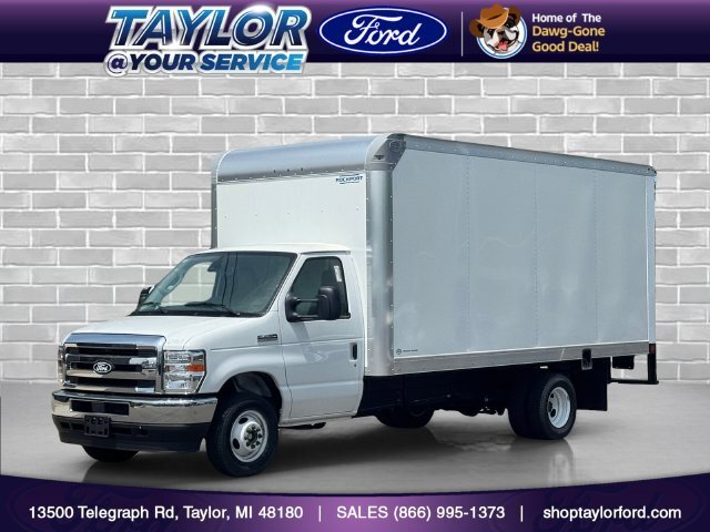 2026 FORD ECONOLINE Boxvan in Taylor, MI