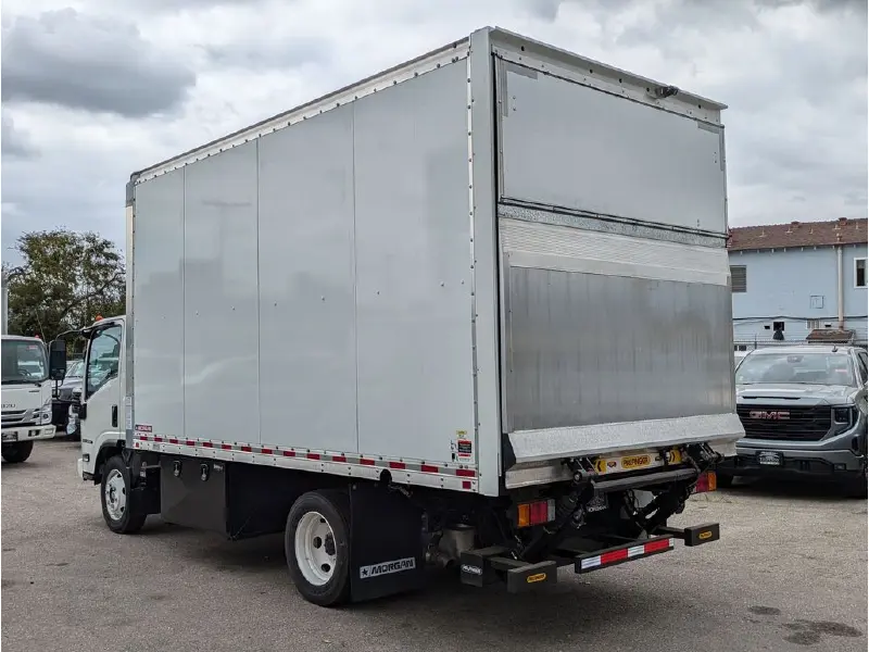 2024 Isuzu NRR