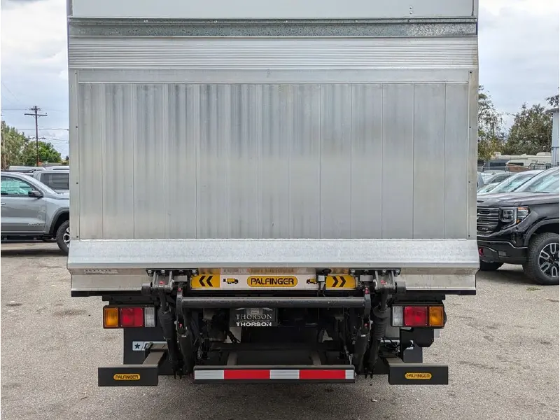 2024 Isuzu NRR