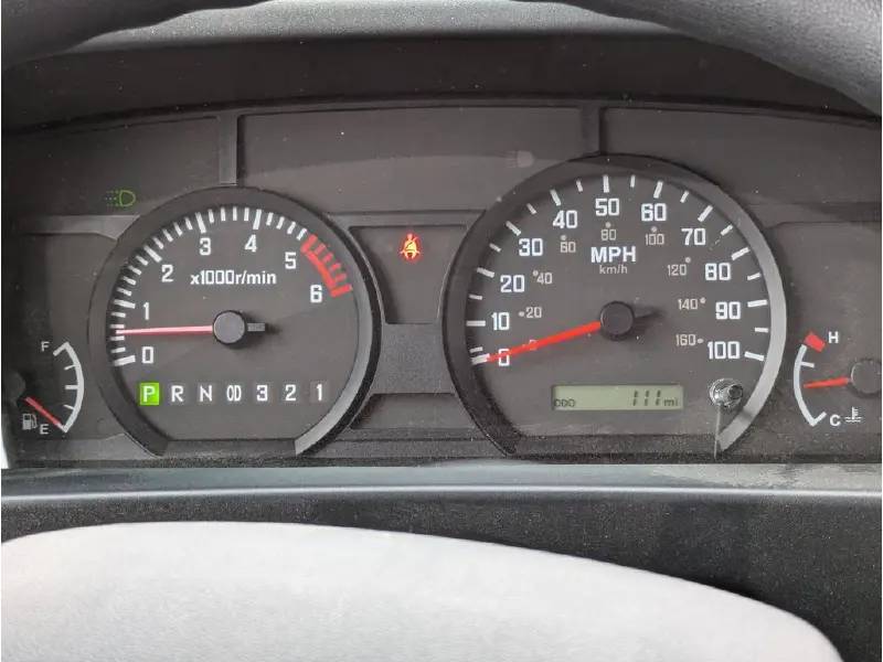 2024 Isuzu NRR