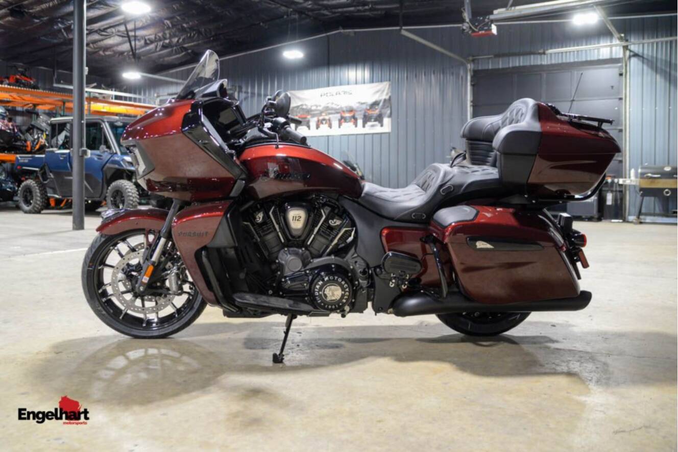 A photo of this 2026 Indian Motorcycle Pursuit® Dark Horse® with 112 and Powerband Audio Pack