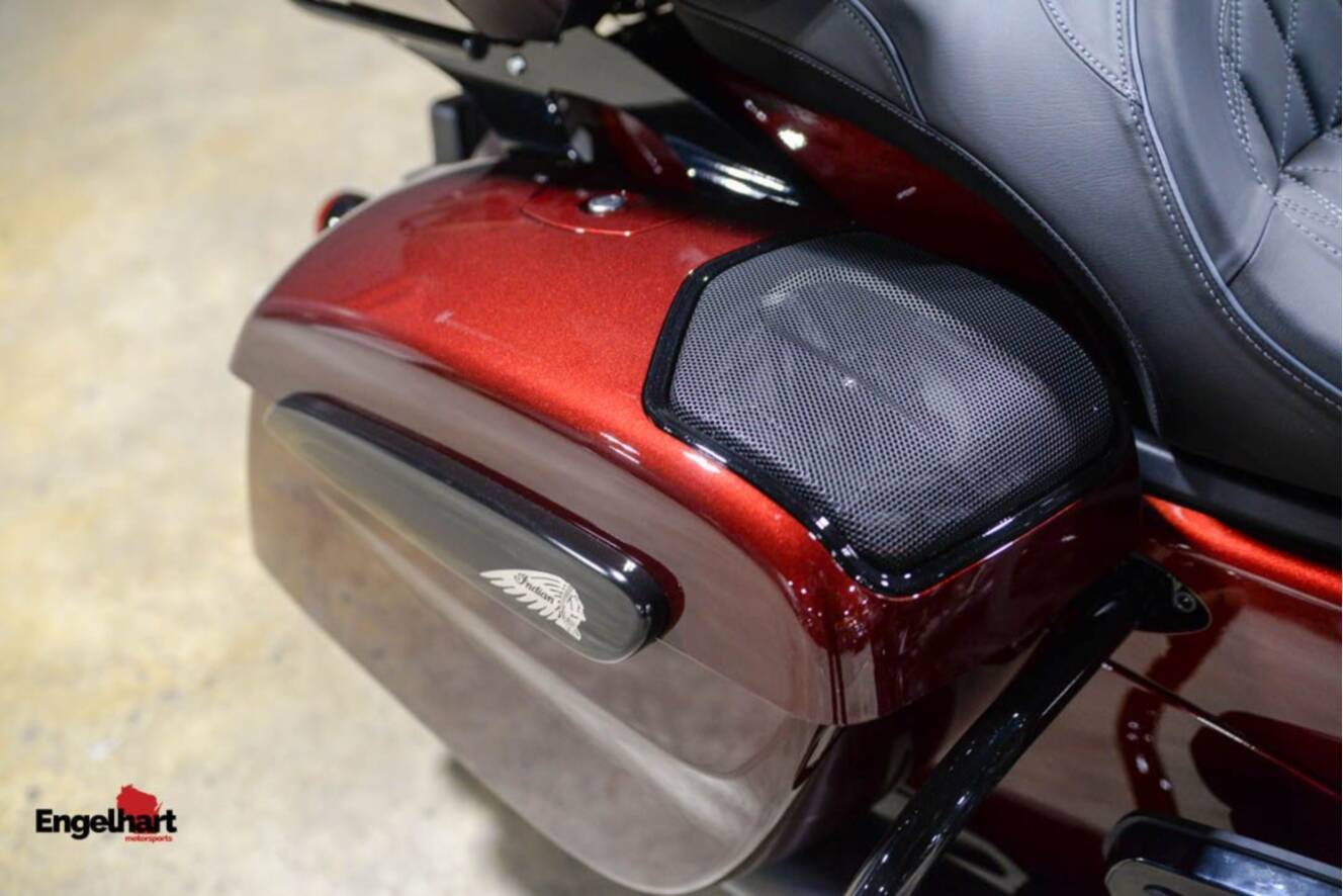 A photo of this 2026 Indian Motorcycle Pursuit® Dark Horse® with 112 and Powerband Audio Pack