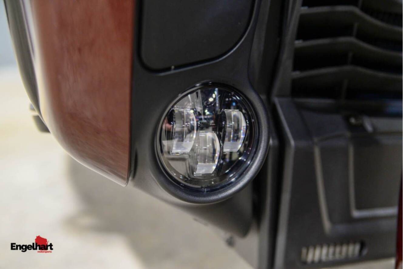 A photo of this 2026 Indian Motorcycle Pursuit® Dark Horse® with 112 and Powerband Audio Pack