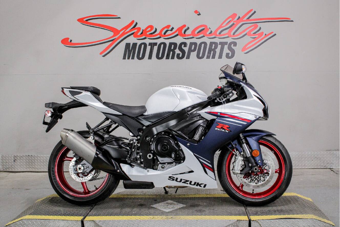A photo of this 2025 Suzuki GSX-R600
