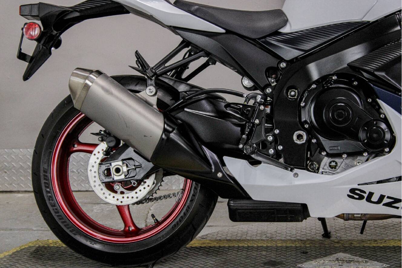 A photo of this 2025 Suzuki GSX-R600