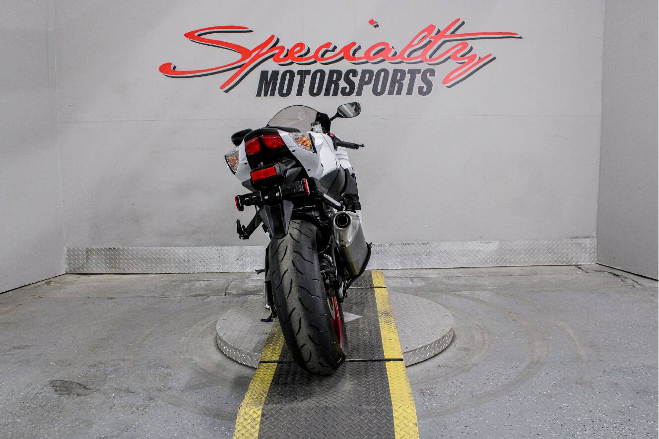 A photo of this 2025 Suzuki GSX-R600