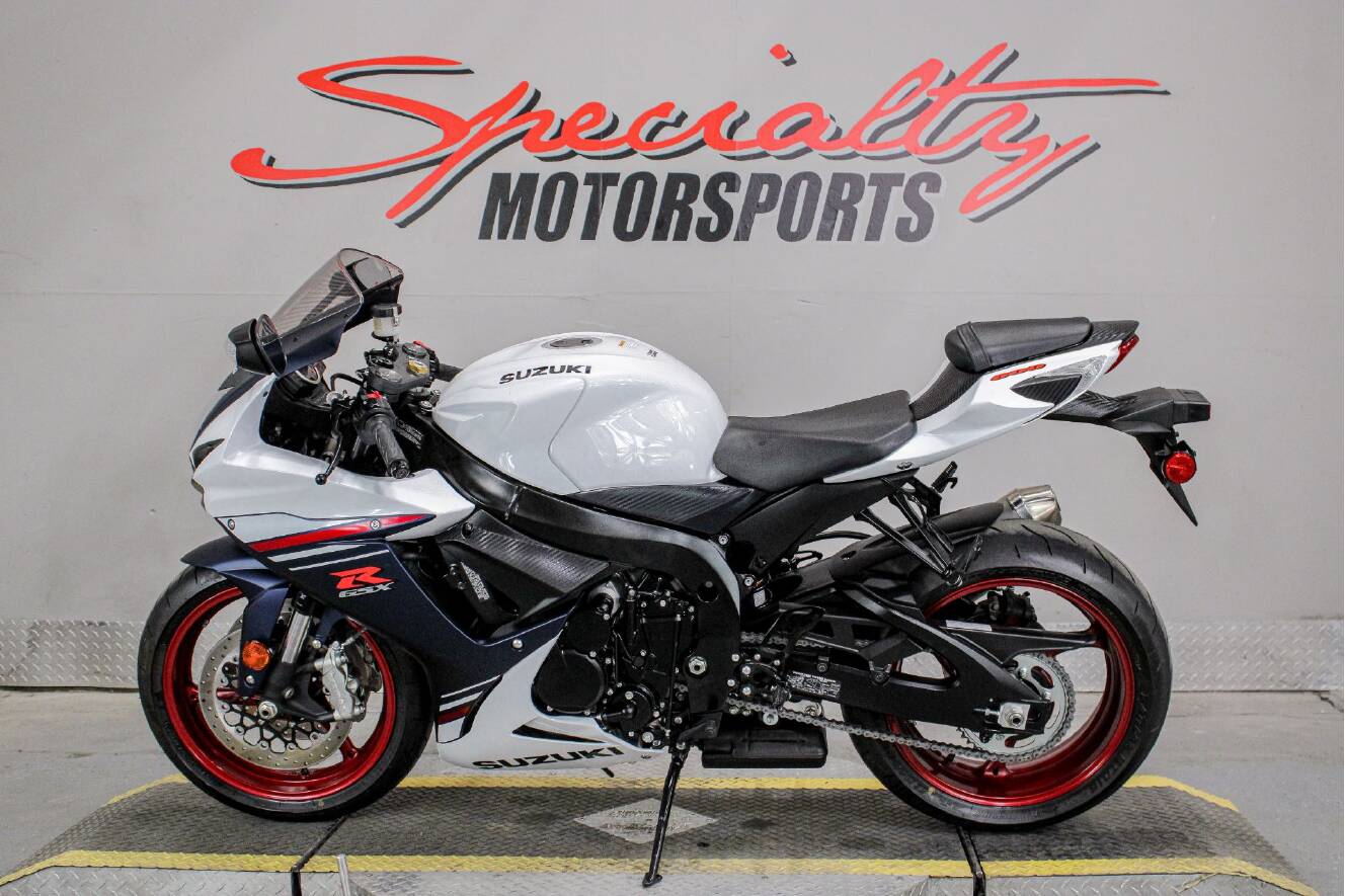 A photo of this 2025 Suzuki GSX-R600