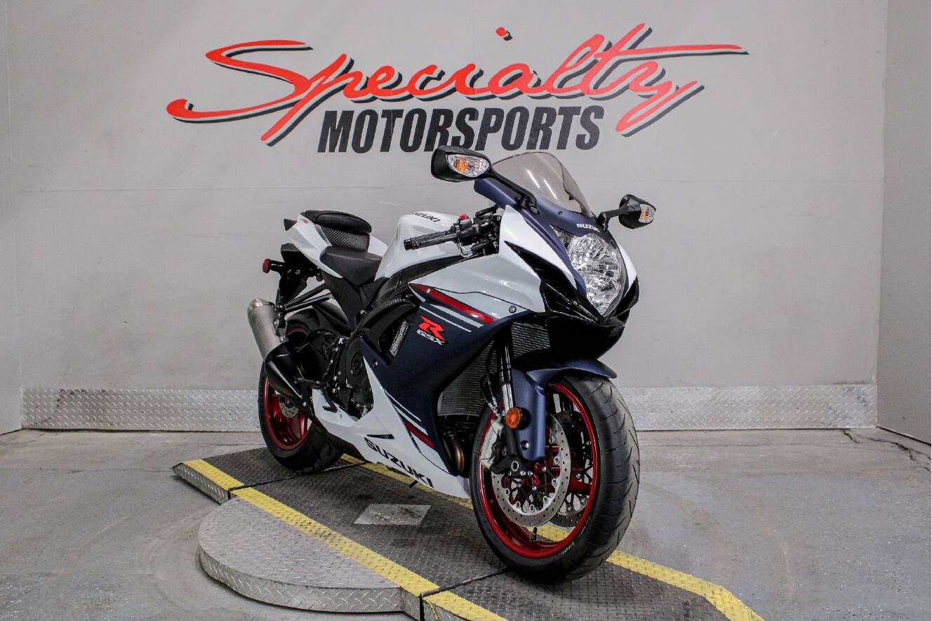 A photo of this 2025 Suzuki GSX-R600