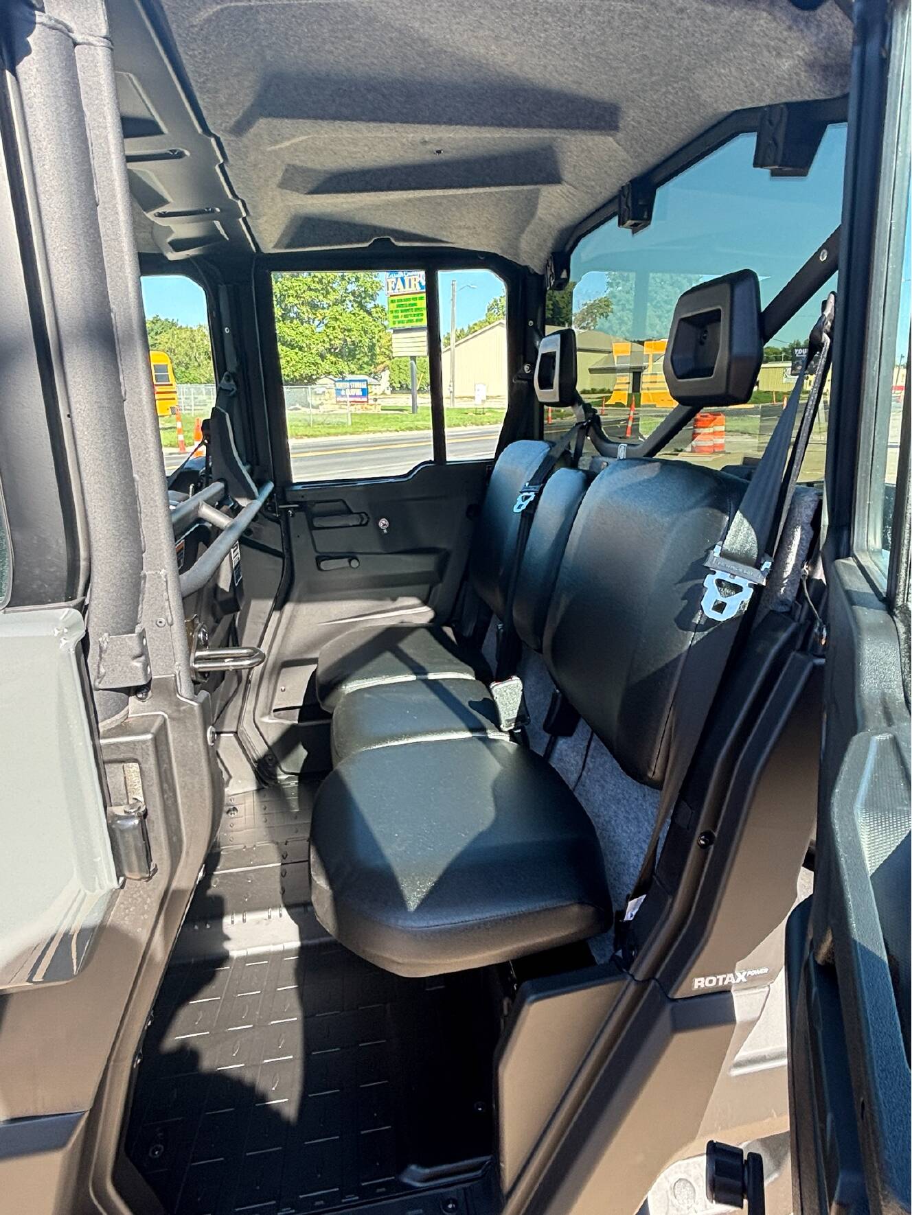 A photo of this 2027 Can-Am Defender MAX DPS CAB HD10