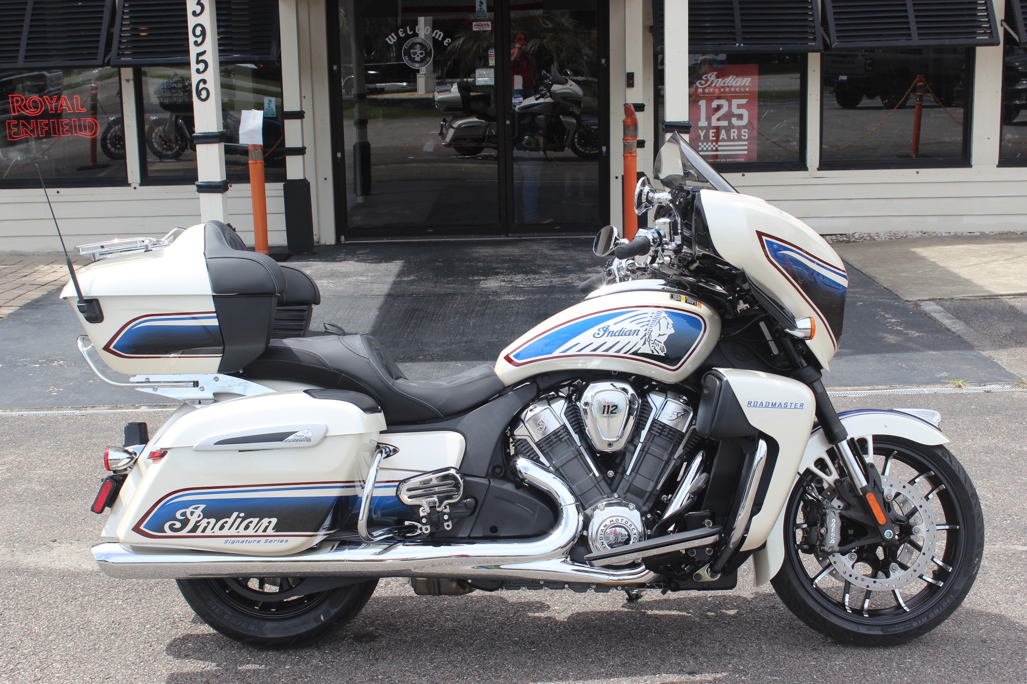 2026 Indian Motorcycle Roadmaster® PowerPlus Signature Series LIMITED in Murrells Inlet, SC