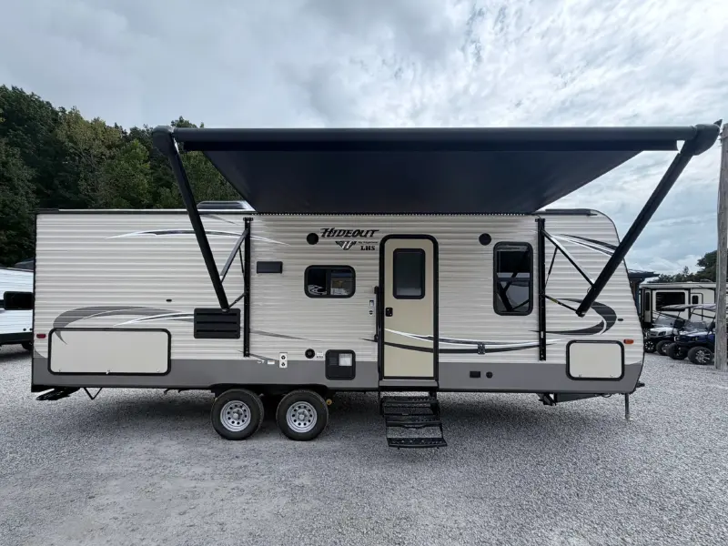 2017 Keystone Hideout 242LHS