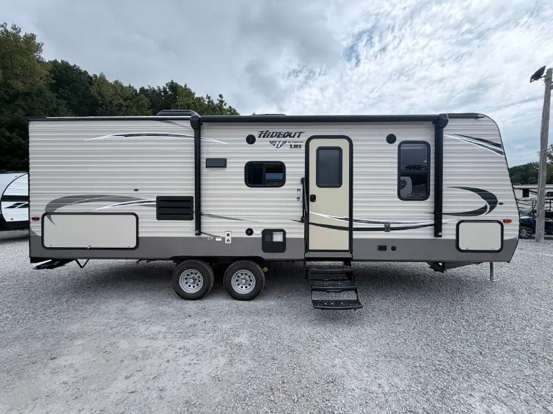 2017 Keystone Hideout 242LHS