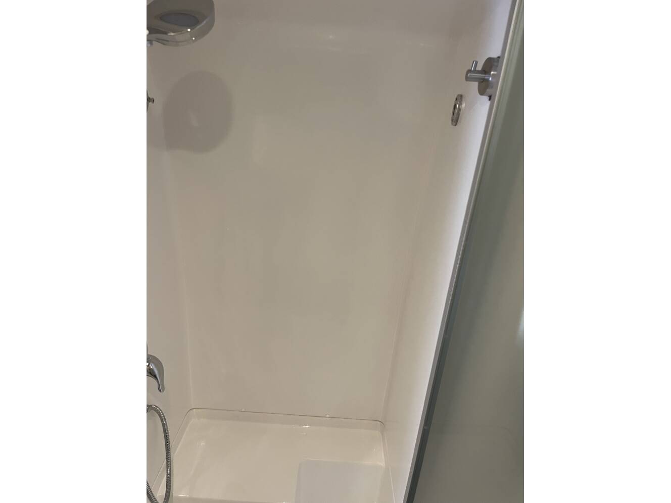 A photo of this 2023 Airstream FLYING CLOUD 25FB TWIN