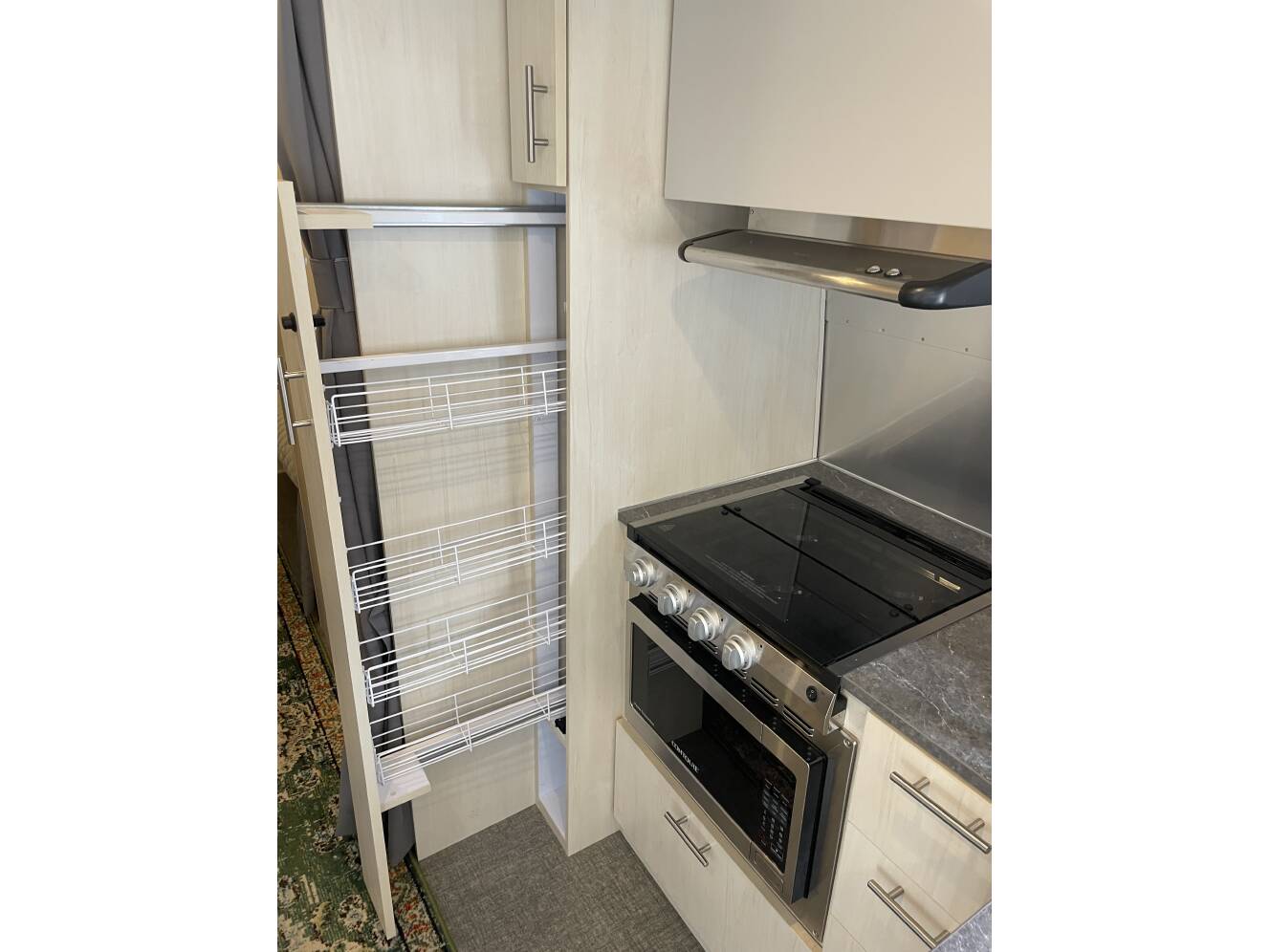 A photo of this 2023 Airstream FLYING CLOUD 25FB TWIN