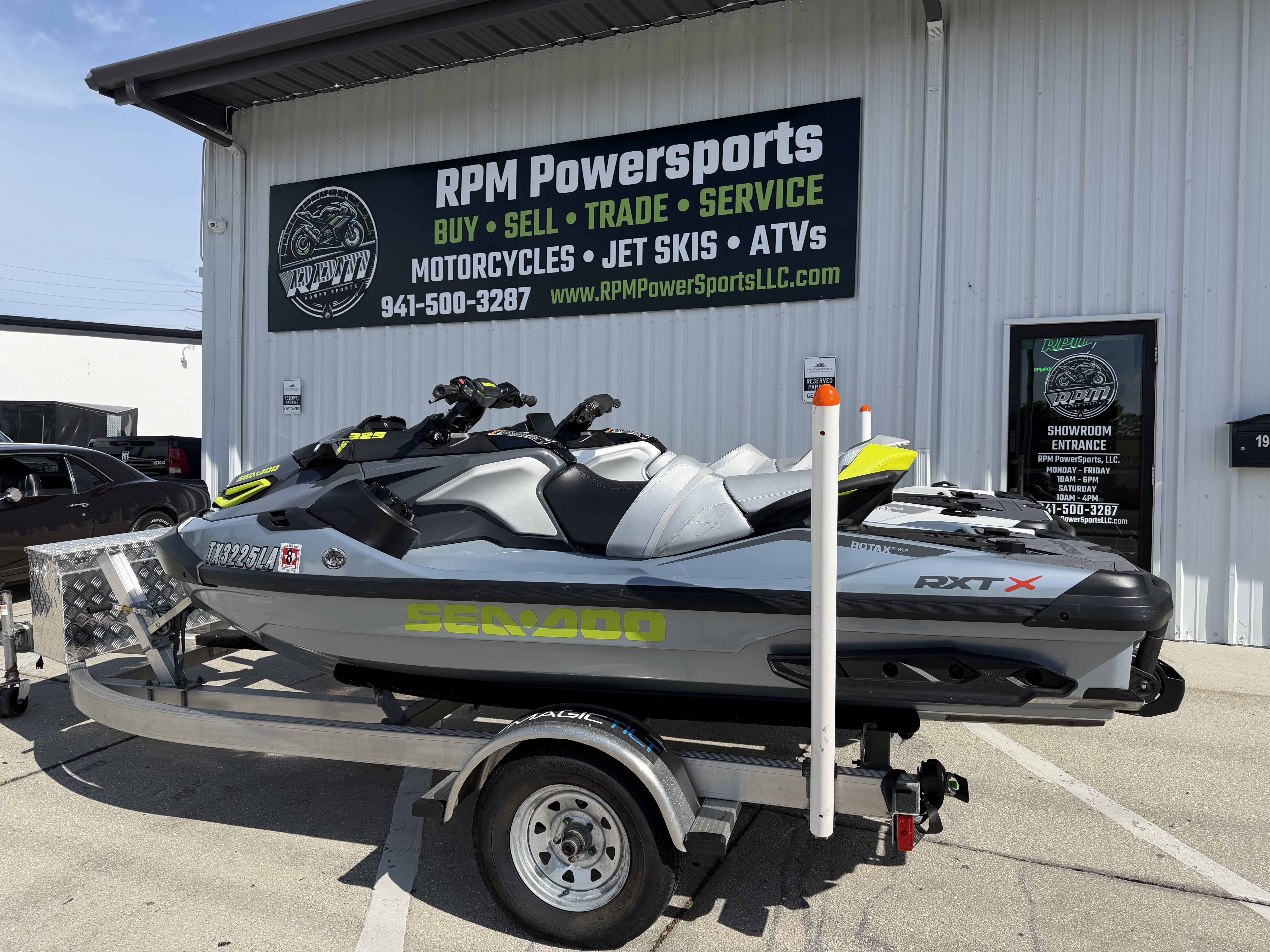 2025 Sea-Doo RXT -X 300 Sound SYS only 15 Hrs Warranty & NO FEES! in sarsota FL