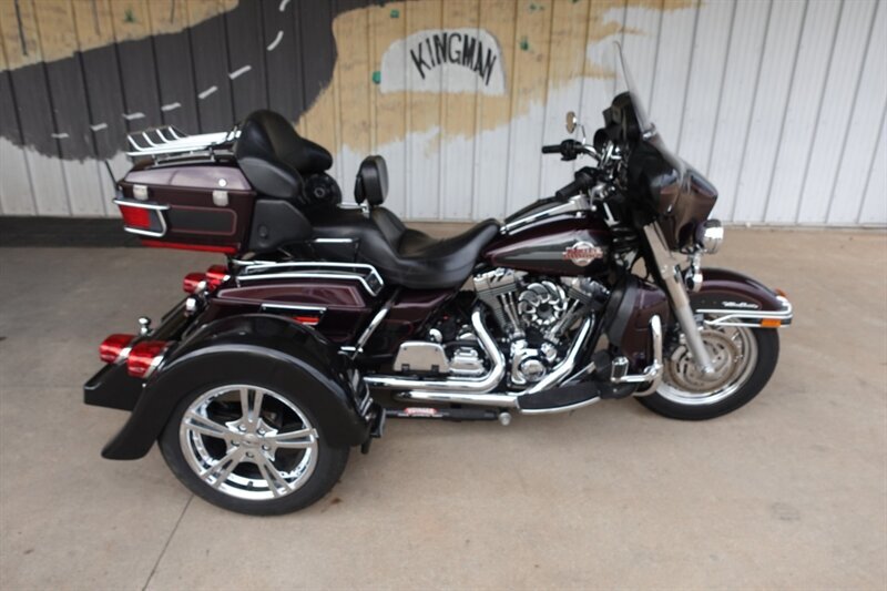 2006 Harley-Davidson Ultra Classic ULTRA CLASSIC FLHTCU in Kingman, KS