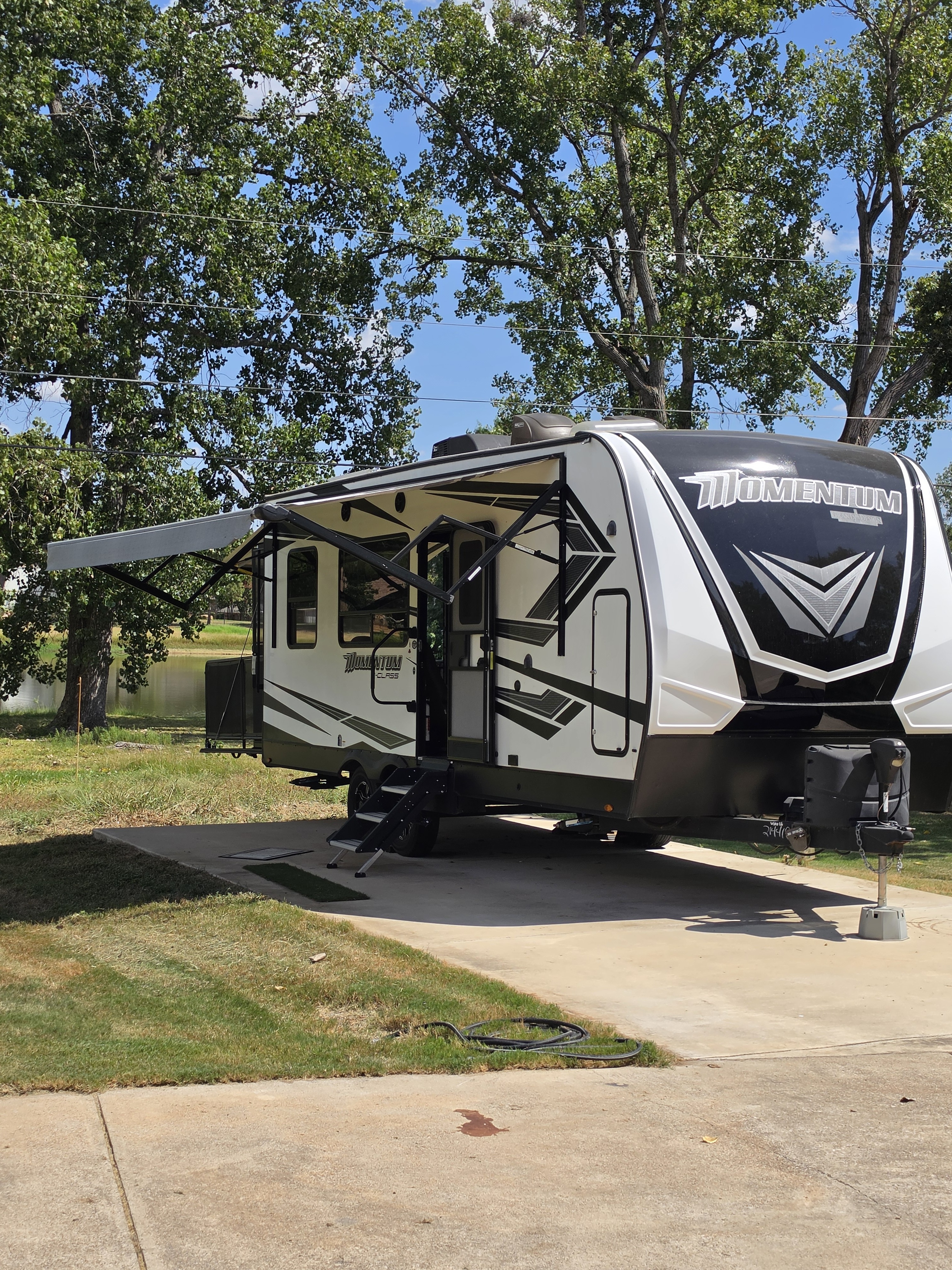 2021 Grand Design MOMENTUM G-CLASS 21G in double oak TX
