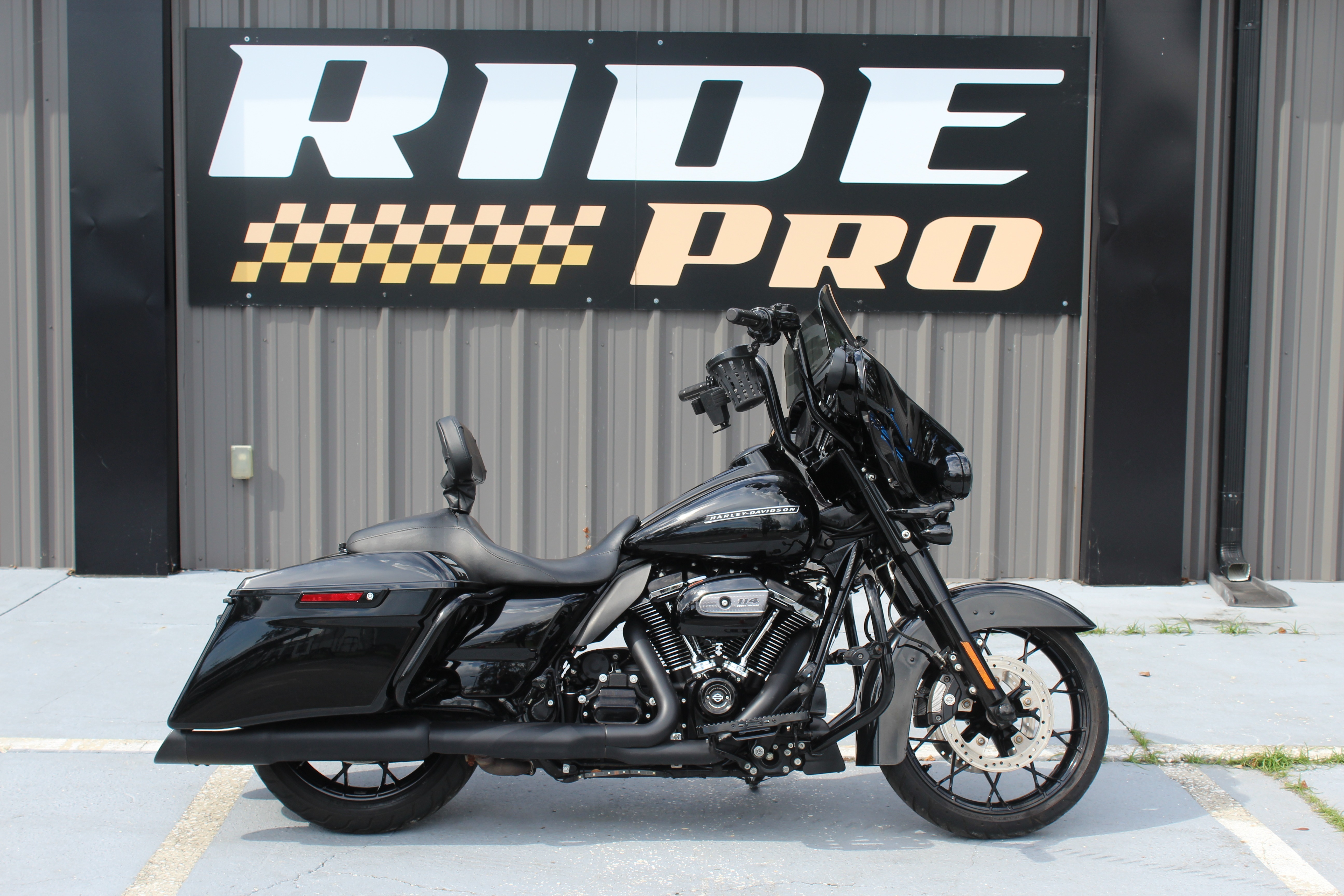 2020 Harley-Davidson Street Glide® Special SPECIAL in Brooksville, FL