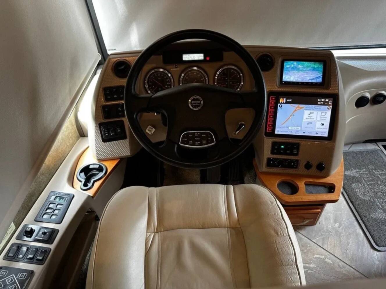 A photo of this 2016 Itasca Meridian 36M