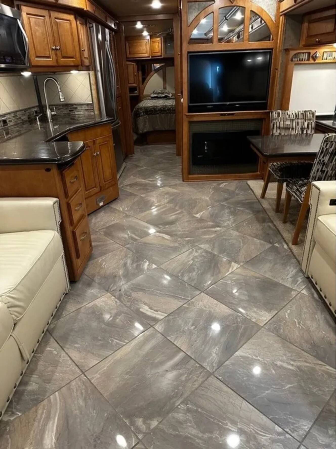 A photo of this 2016 Itasca Meridian 36M