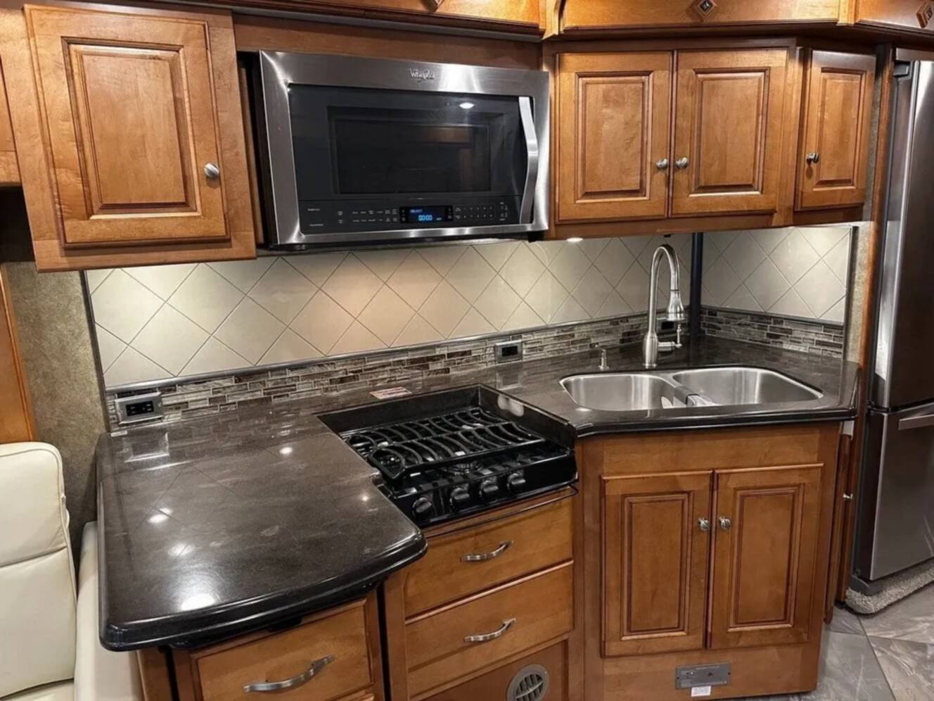 A photo of this 2016 Itasca Meridian 36M