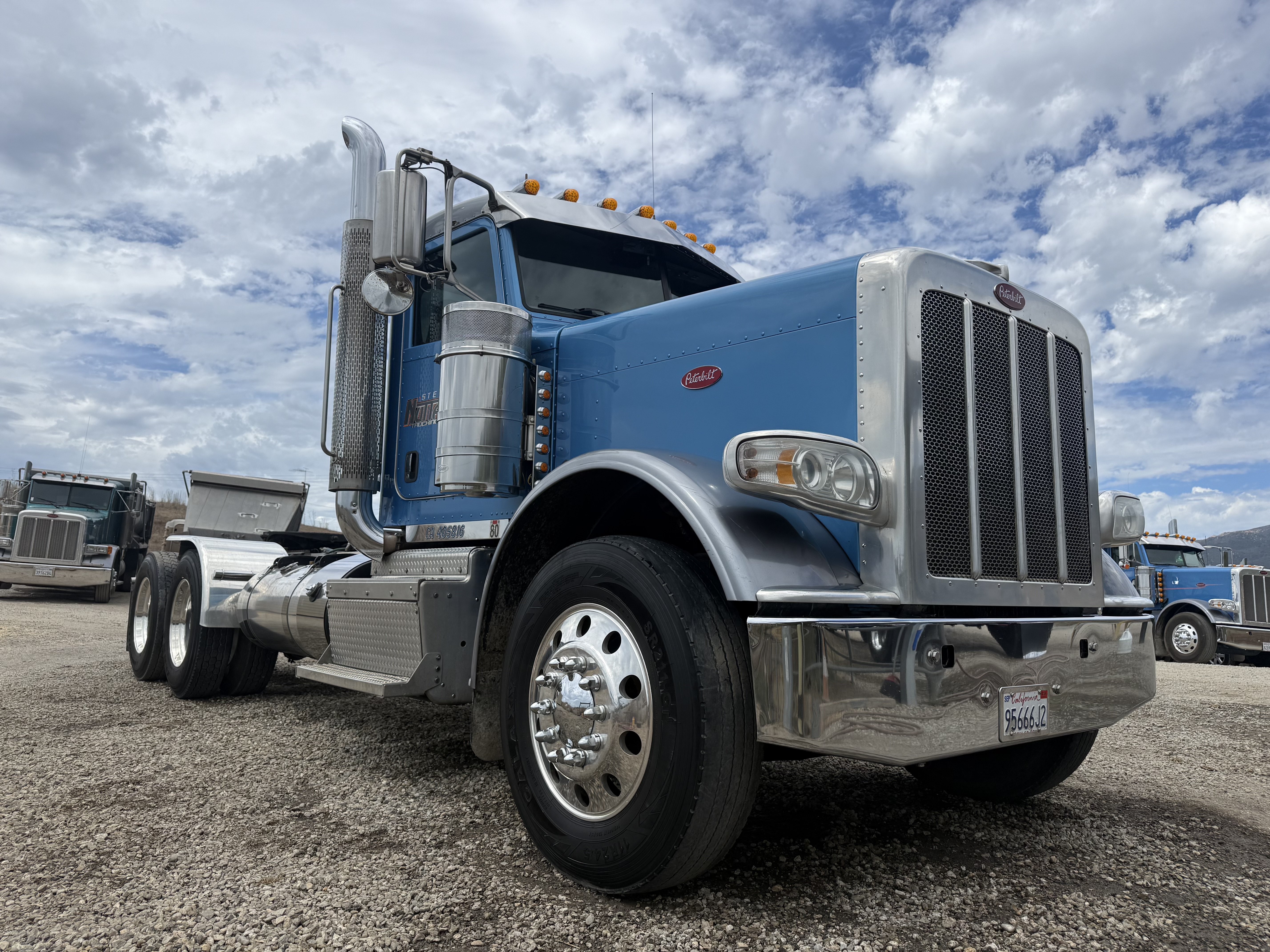2014 PETERBILT 389 in Santa Barbara, CA