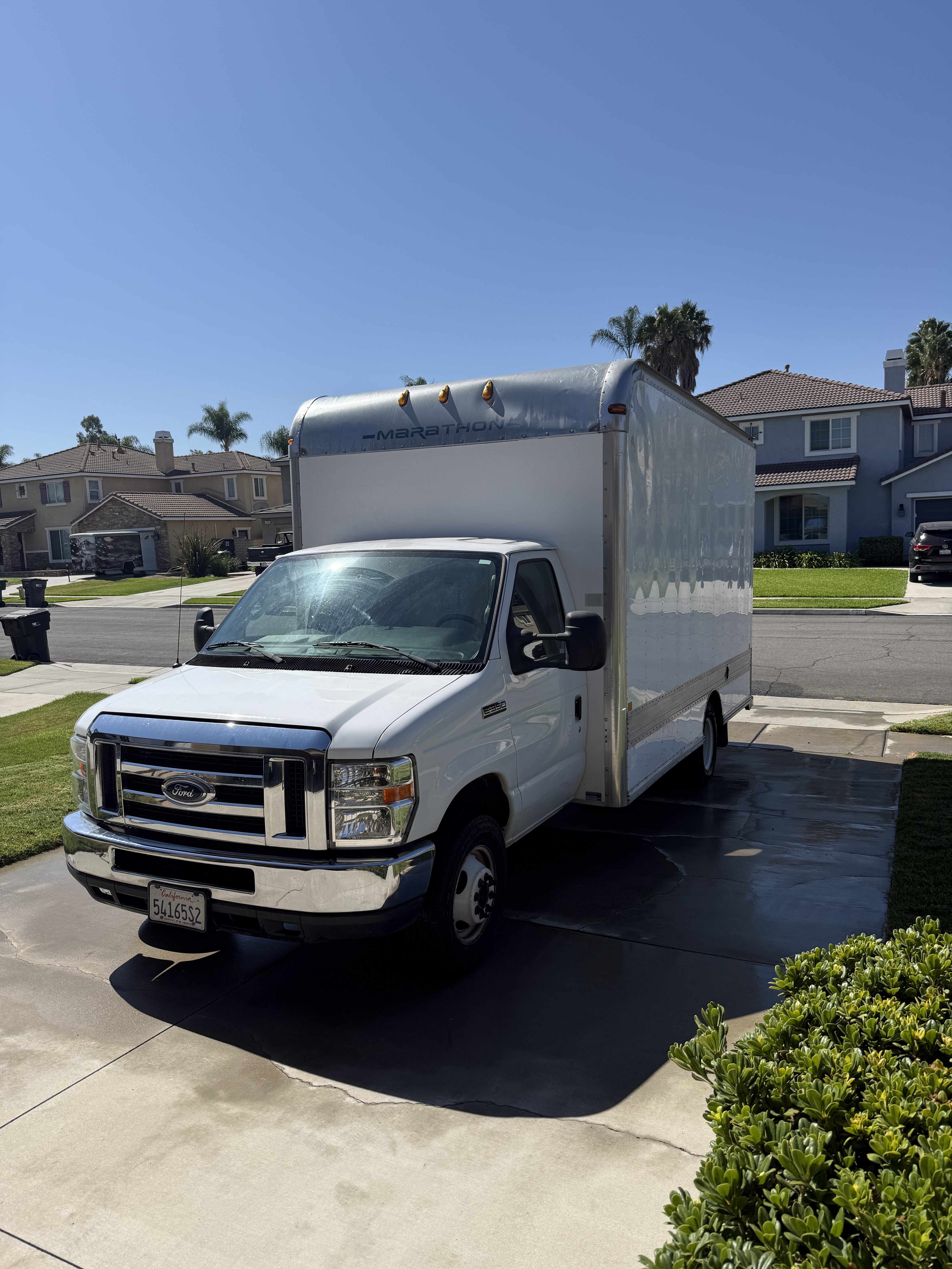 2019 FORD BOX TRUCK in Corona, CA
