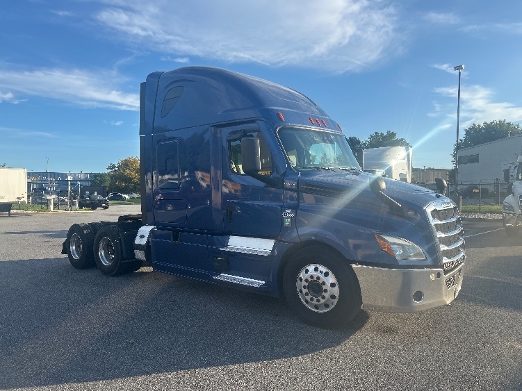 2022 FREIGHTLINER CASCADIA 126 in Belcamp, MD