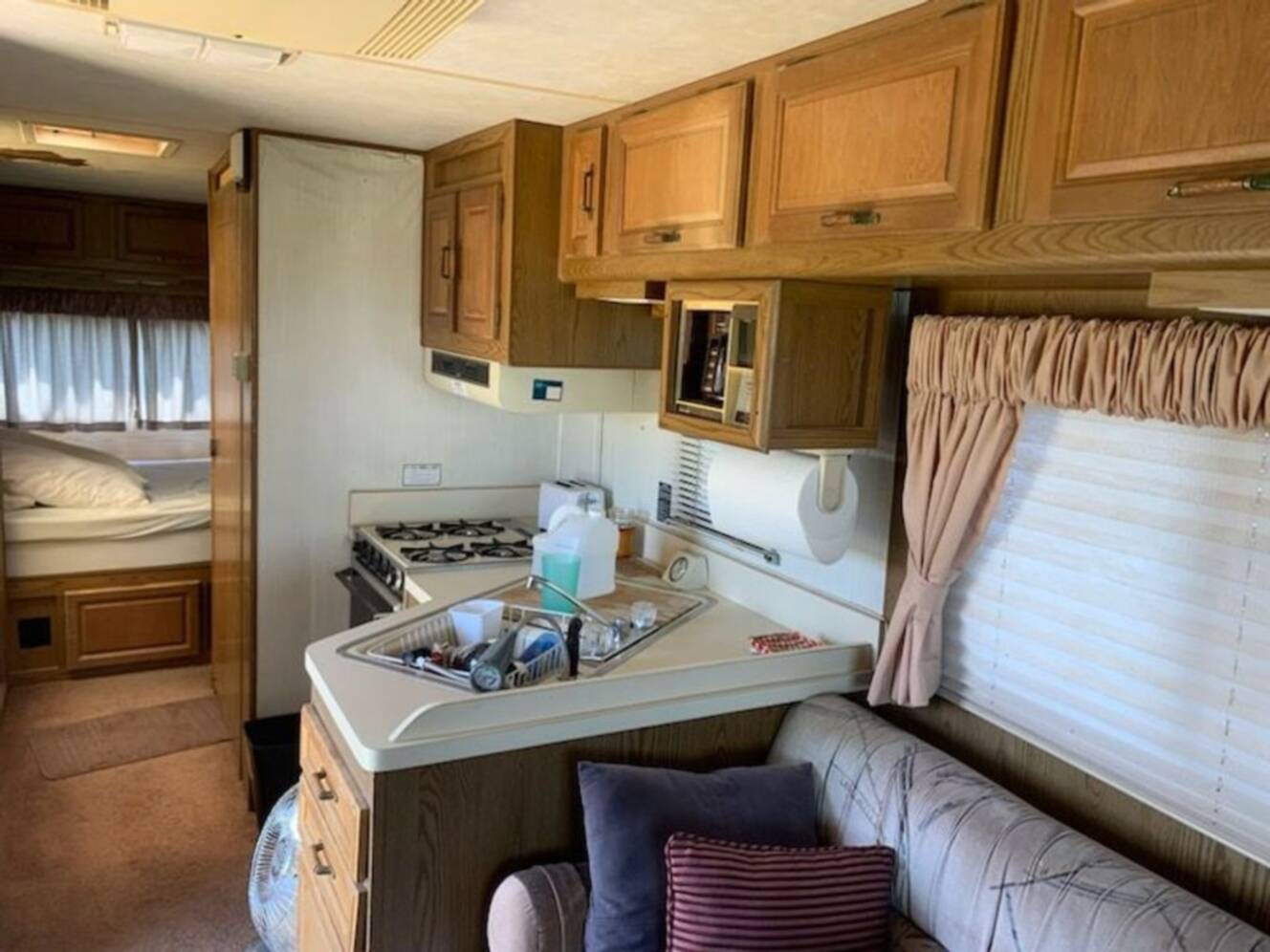 A photo of this 1986 Georgie Boy Cruise Air II