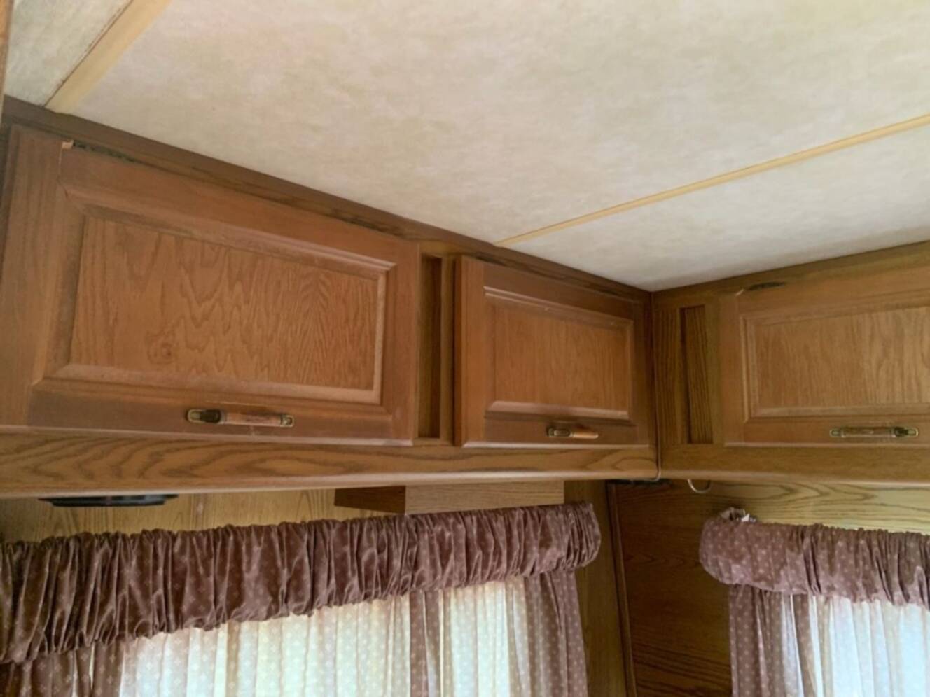 A photo of this 1986 Georgie Boy Cruise Air II