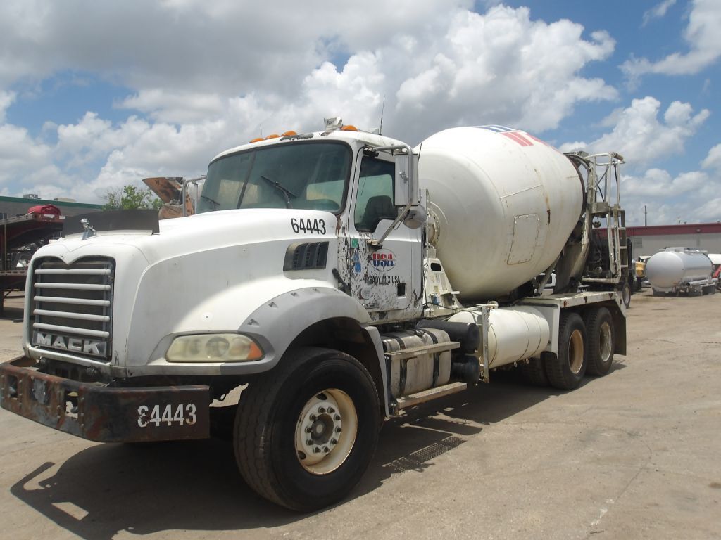 2014 MACK GU813 in Houston, TX