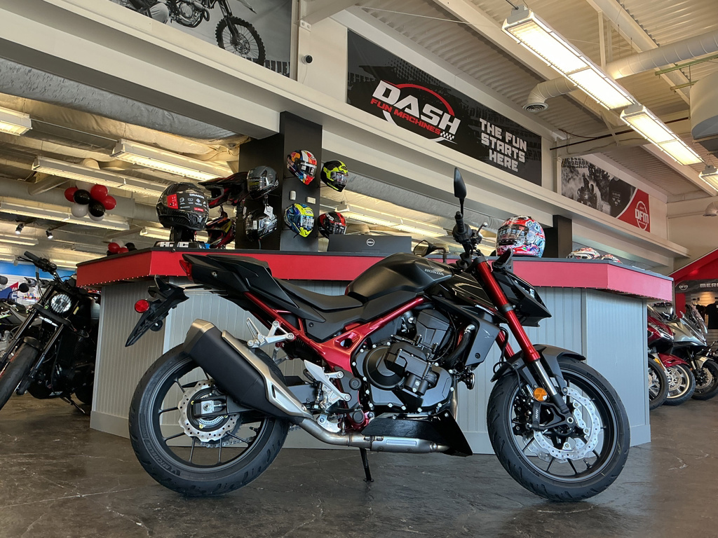 2026 Honda CB750 Hornet E-Clutch E-CLUTCH in Canandaigua, NY