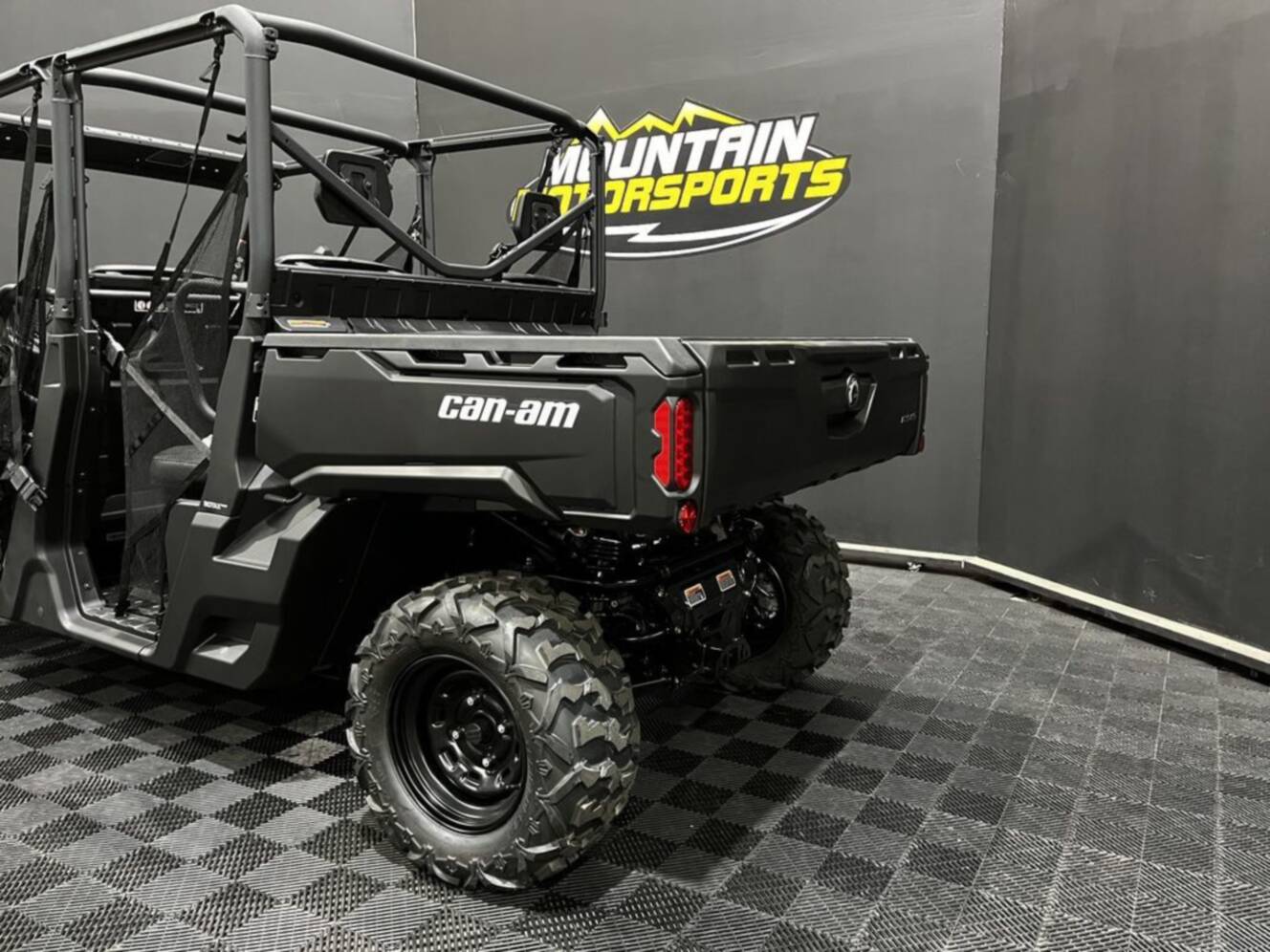 A photo of this 2026 Can-Am Defender MAX DPS HD7 Compass Green