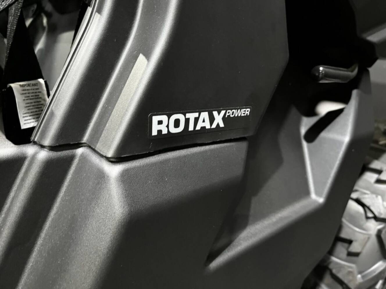 A photo of this 2026 Can-Am Defender MAX DPS HD7 Compass Green