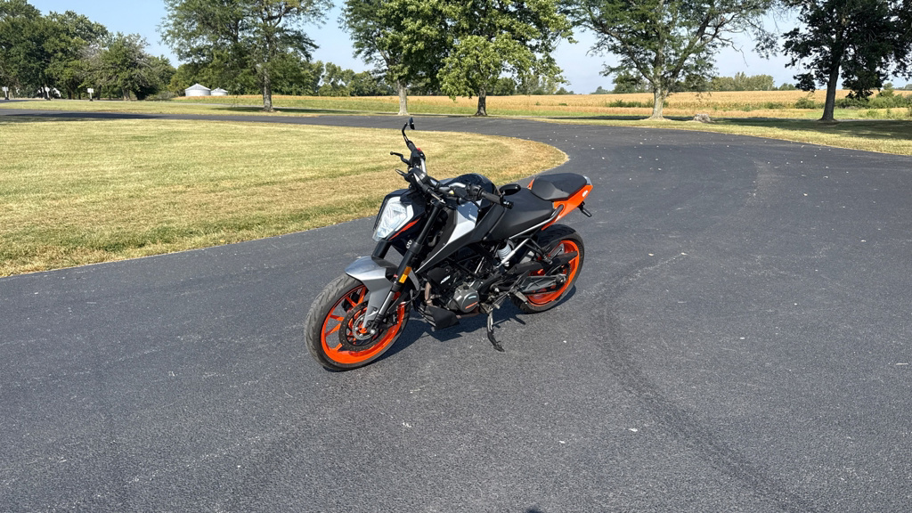 2023 KTM Duke 200 DUKE in Charleston, IL
