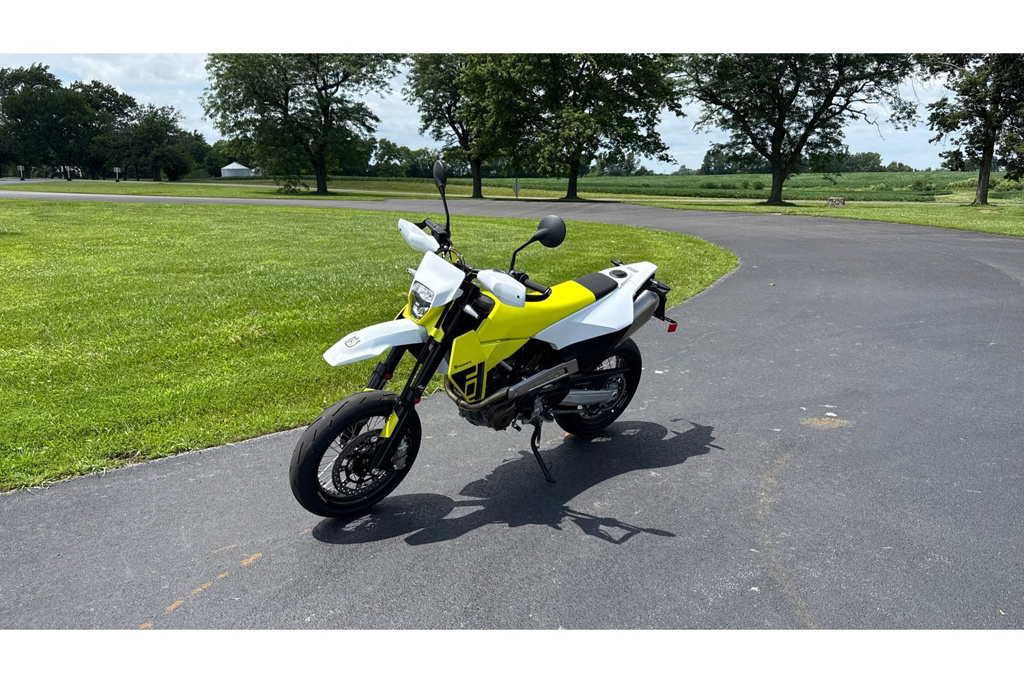 2026 Husqvarna Motorcycles Supermoto 701 701 in Effingham, IL