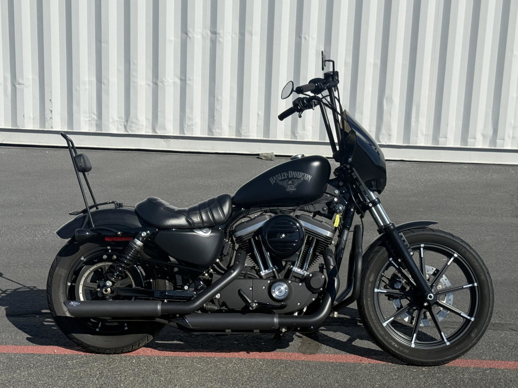 2017 Harley-Davidson Sportster Iron 883 in Kennewick, WA