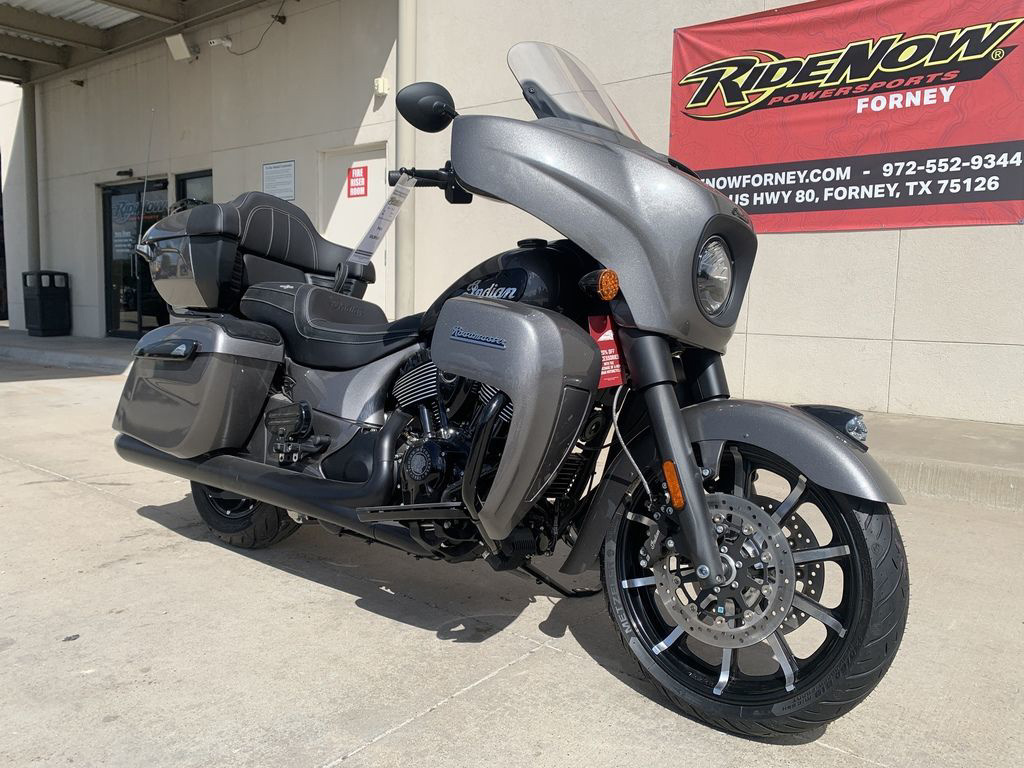 2025 Indian Roadmaster Dark Horse w/Powerband Audio Heavy Met DARK HORSE in Forney, TX