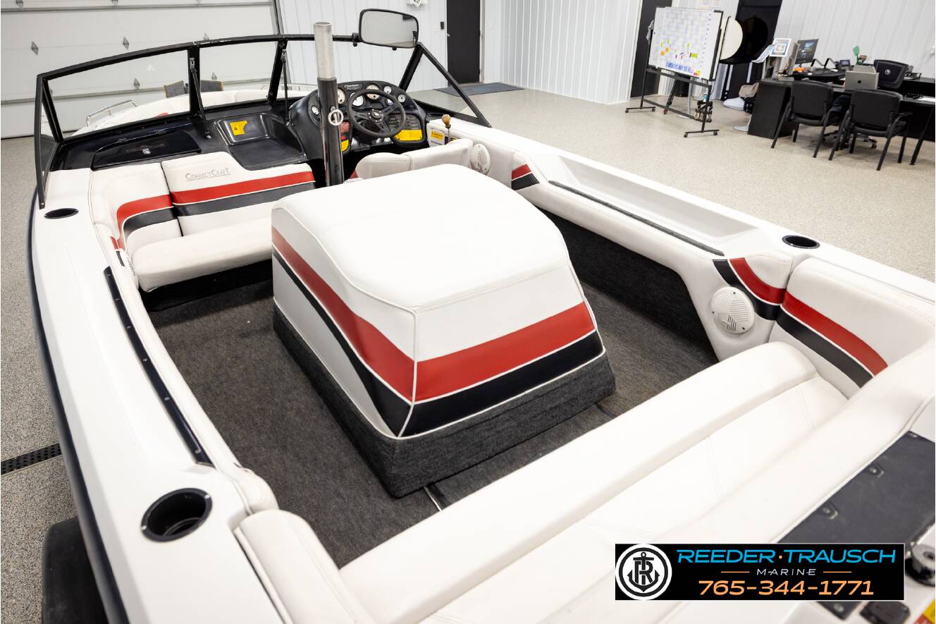 A photo of this 1995 Ski Nautique Correct Craft