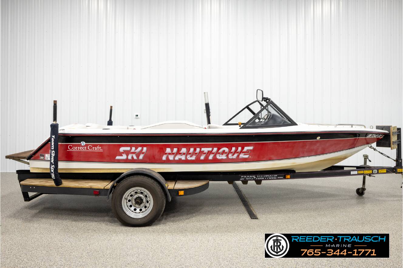 A photo of this 1995 Ski Nautique Correct Craft
