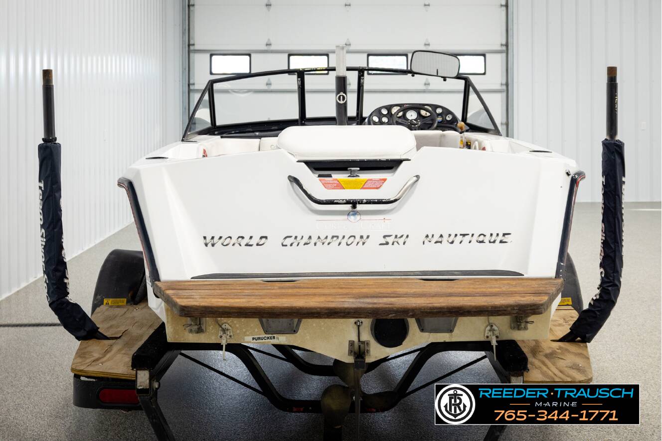 A photo of this 1995 Ski Nautique Correct Craft