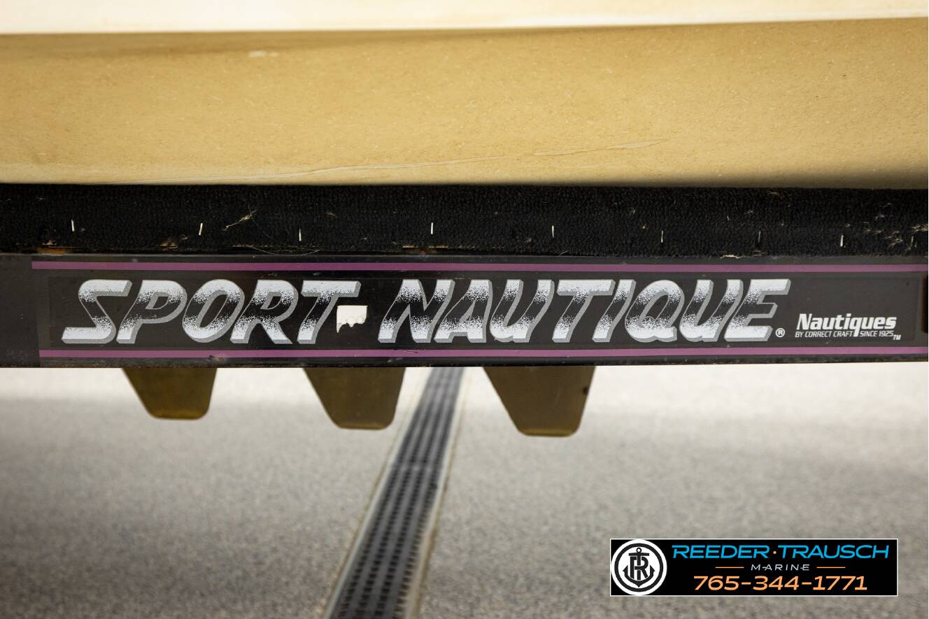 A photo of this 1995 Ski Nautique Correct Craft