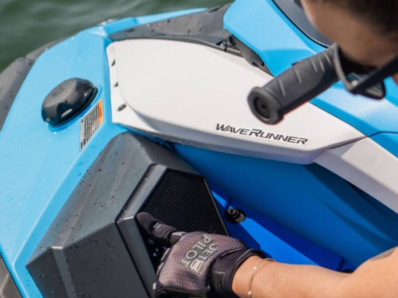 A photo of this 2027 Yamaha Waverunners Jetblaster DLX 3-Up