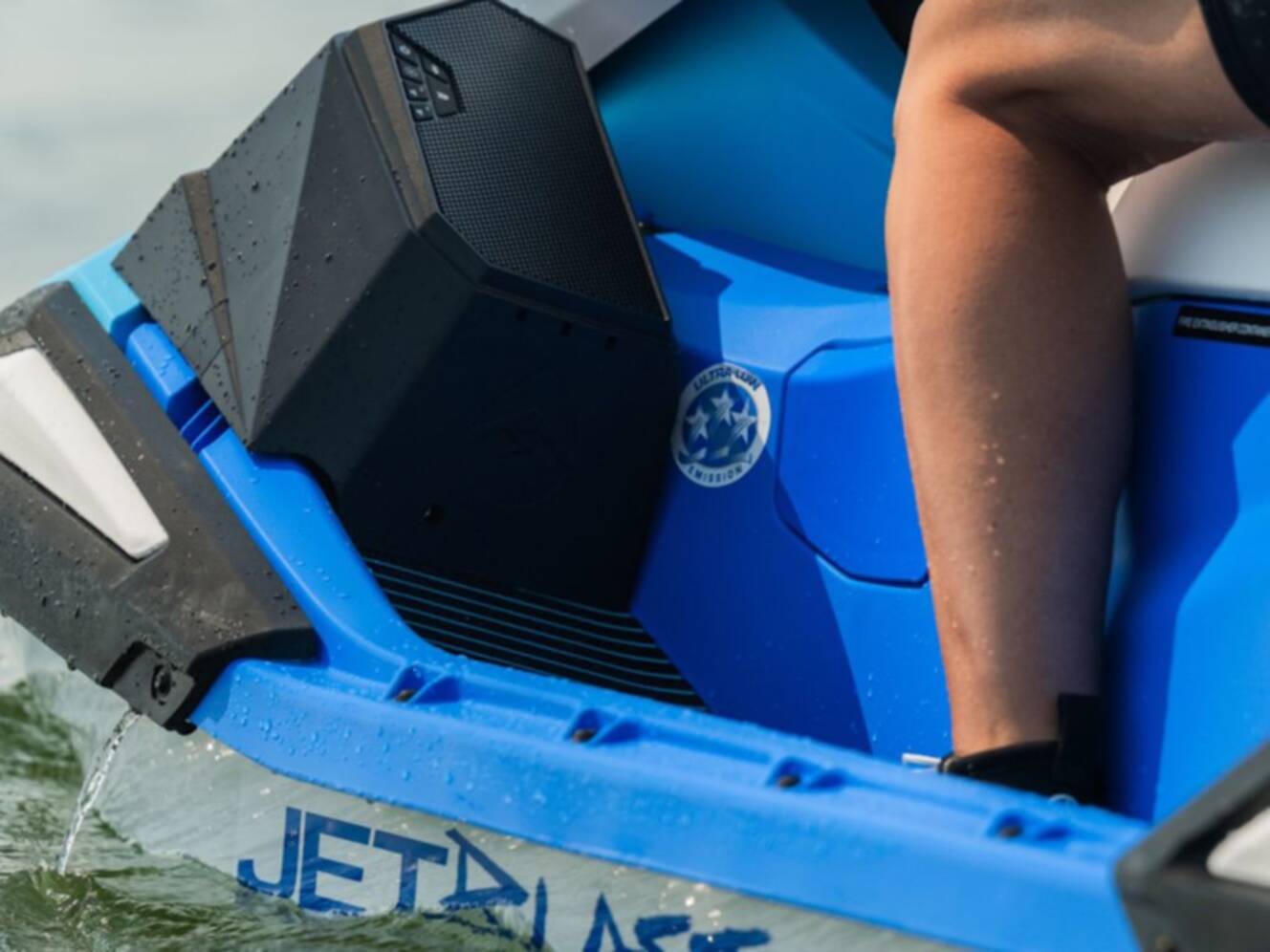 A photo of this 2027 Yamaha Waverunners Jetblaster DLX 3-Up