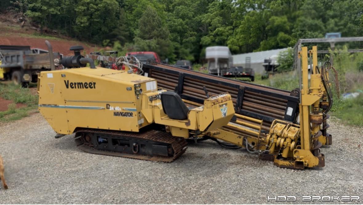 2000 Vermeer D24x40a