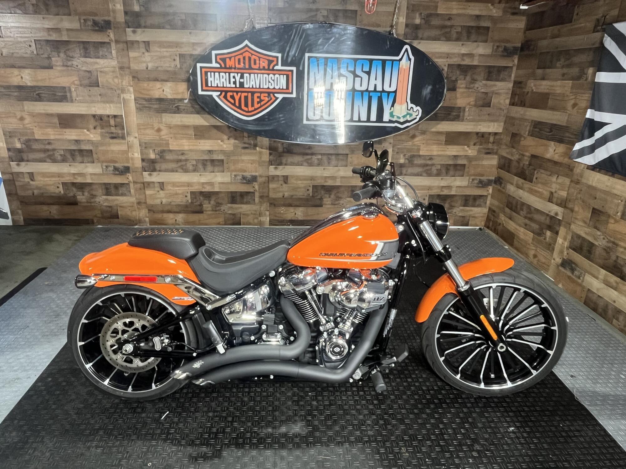 2023 Harley-Davidson Breakout in Bellmore, NY